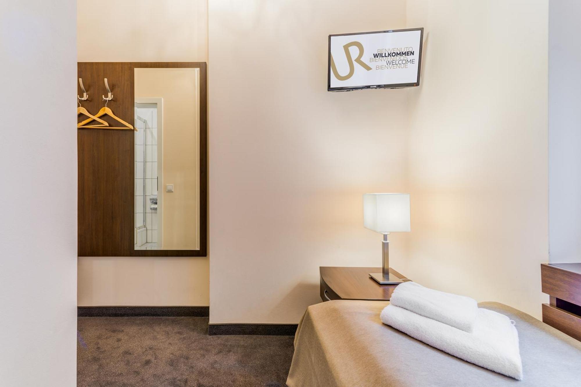 Upper Room Hotel Kurfuerstendamm Berlin Phòng bức ảnh