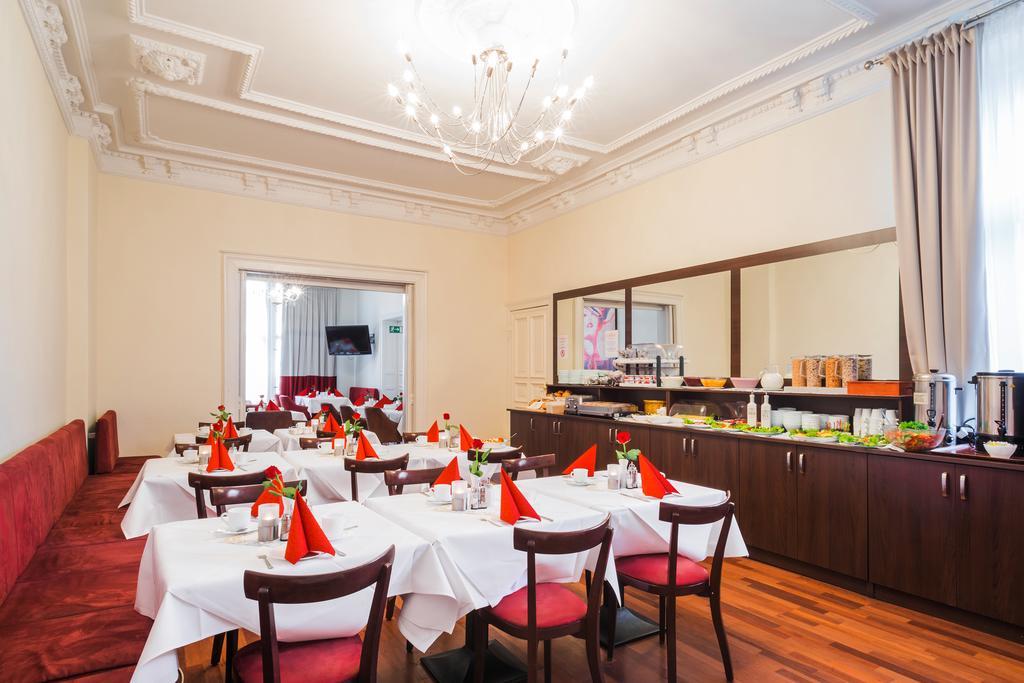 Upper Room Hotel Kurfuerstendamm Berlin Ngoại thất bức ảnh