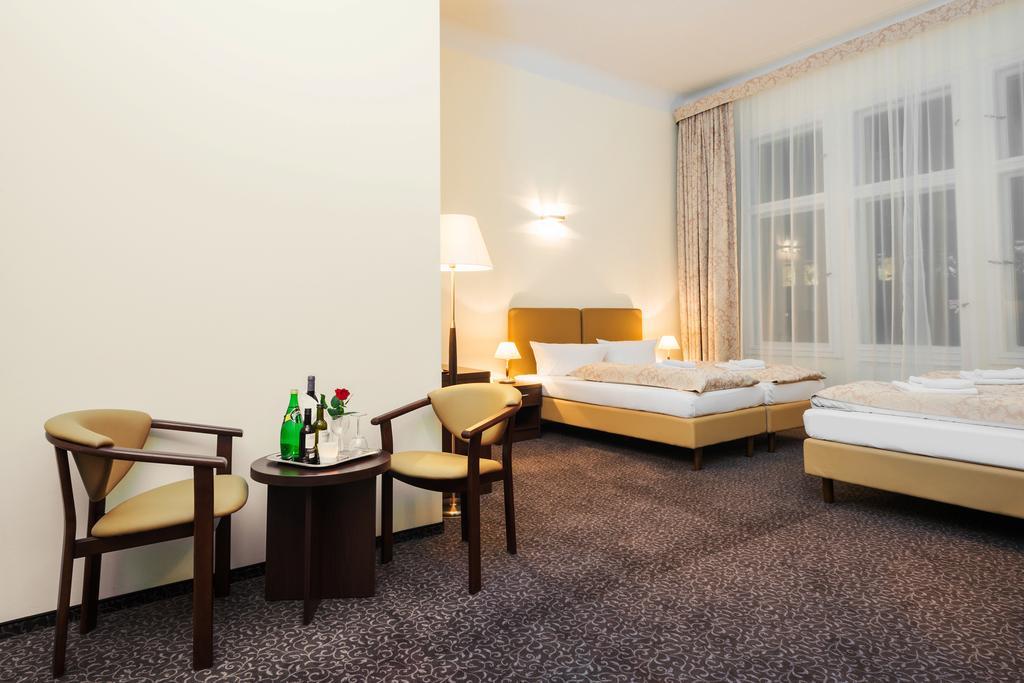 Upper Room Hotel Kurfuerstendamm Berlin Ngoại thất bức ảnh