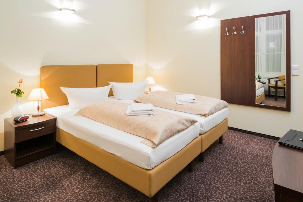 Upper Room Hotel Kurfuerstendamm Berlin Phòng bức ảnh