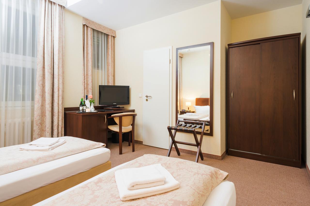 Upper Room Hotel Kurfuerstendamm Berlin Ngoại thất bức ảnh