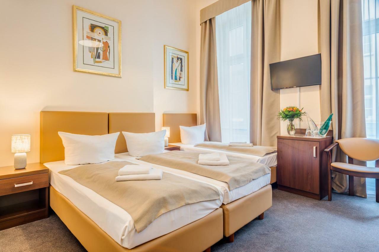 Upper Room Hotel Kurfuerstendamm Berlin Ngoại thất bức ảnh