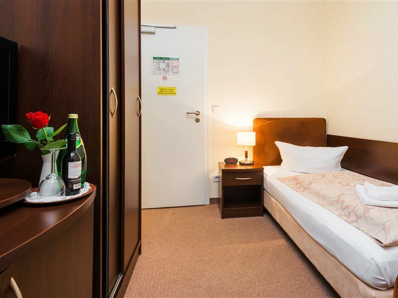 Upper Room Hotel Kurfuerstendamm Berlin Ngoại thất bức ảnh